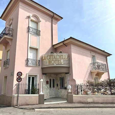 Hotel La Citadelle Вильфранш-сюр-Мер Экстерьер фото