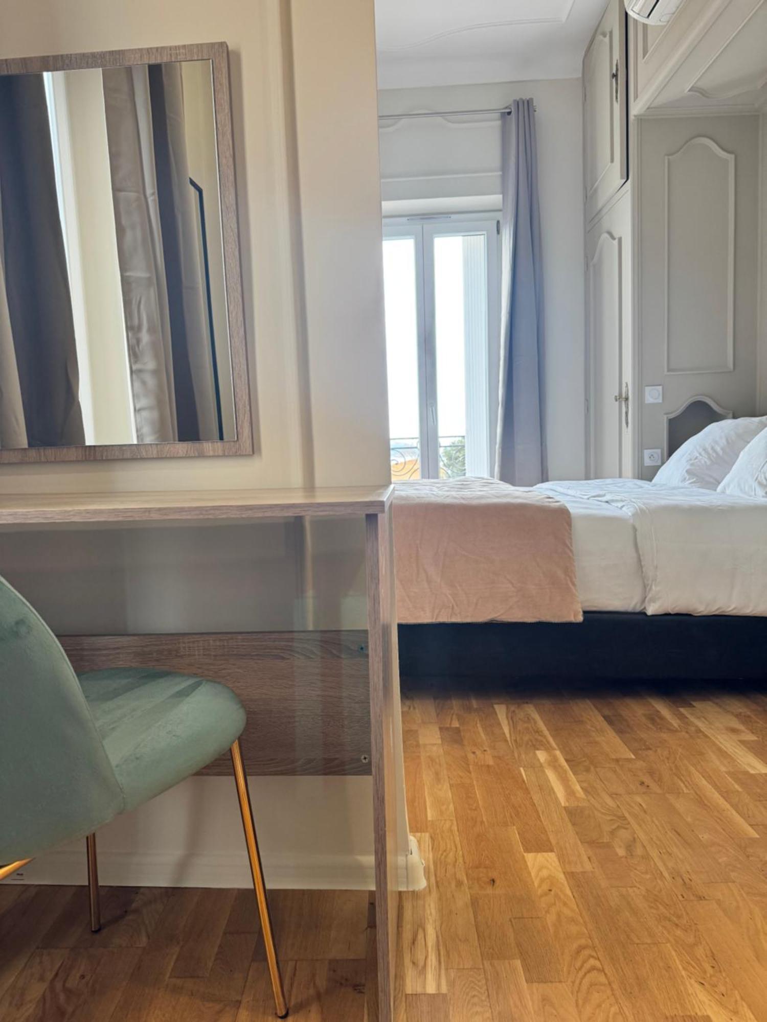 Hotel La Citadelle Вильфранш-сюр-Мер Экстерьер фото