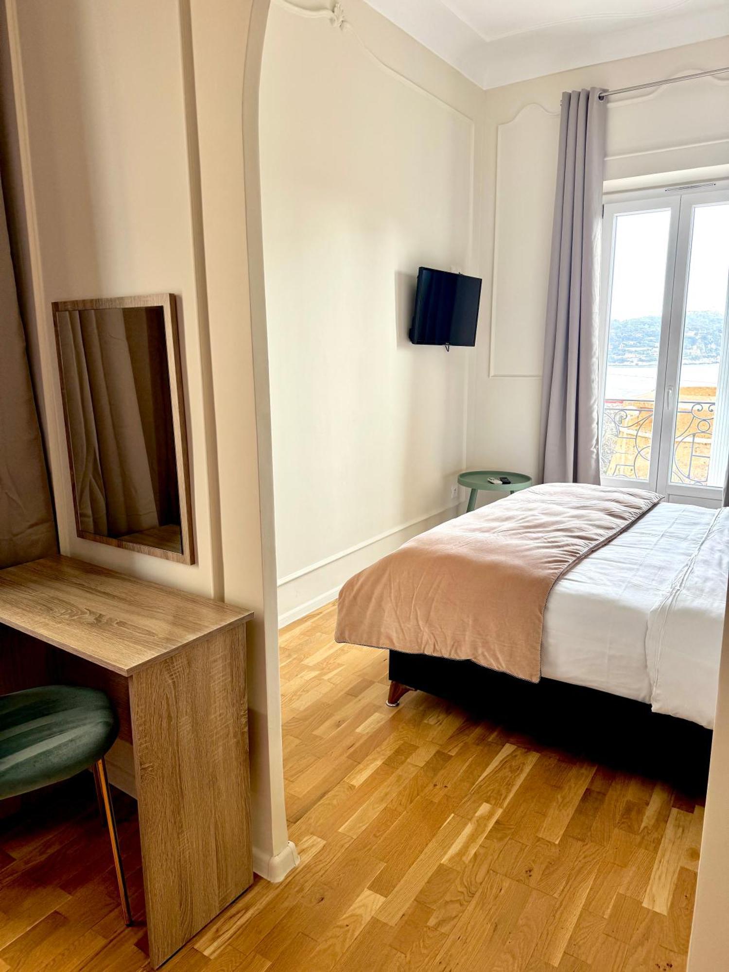 Hotel La Citadelle Вильфранш-сюр-Мер Экстерьер фото