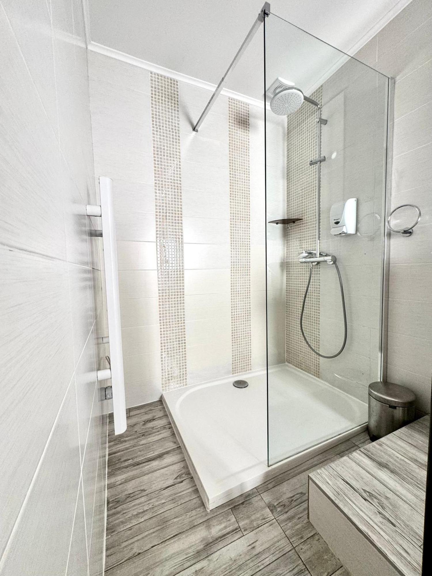 Hotel La Citadelle Вильфранш-сюр-Мер Экстерьер фото