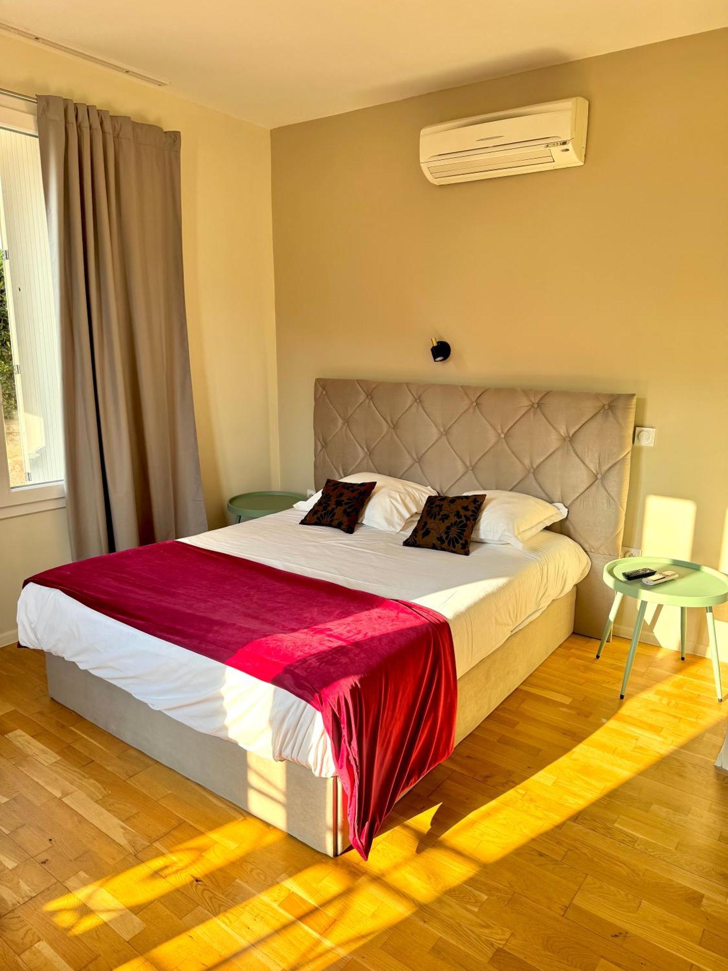 Hotel La Citadelle Вильфранш-сюр-Мер Экстерьер фото